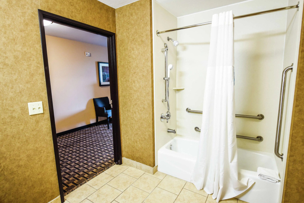 Hampton Inn & Suites Pine Bluff