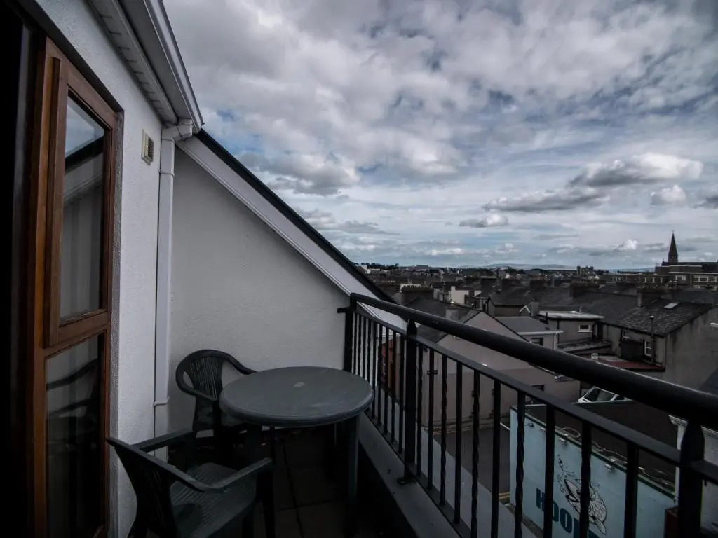 Donegan Court Aparthotel