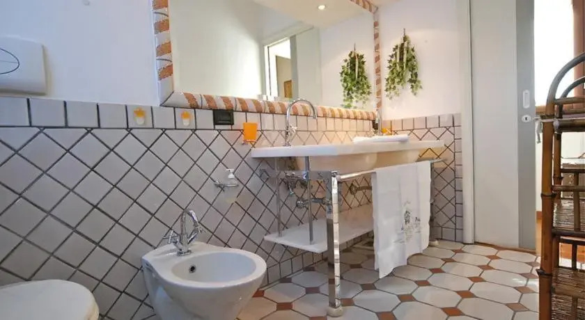 Lucca Holiday Homes