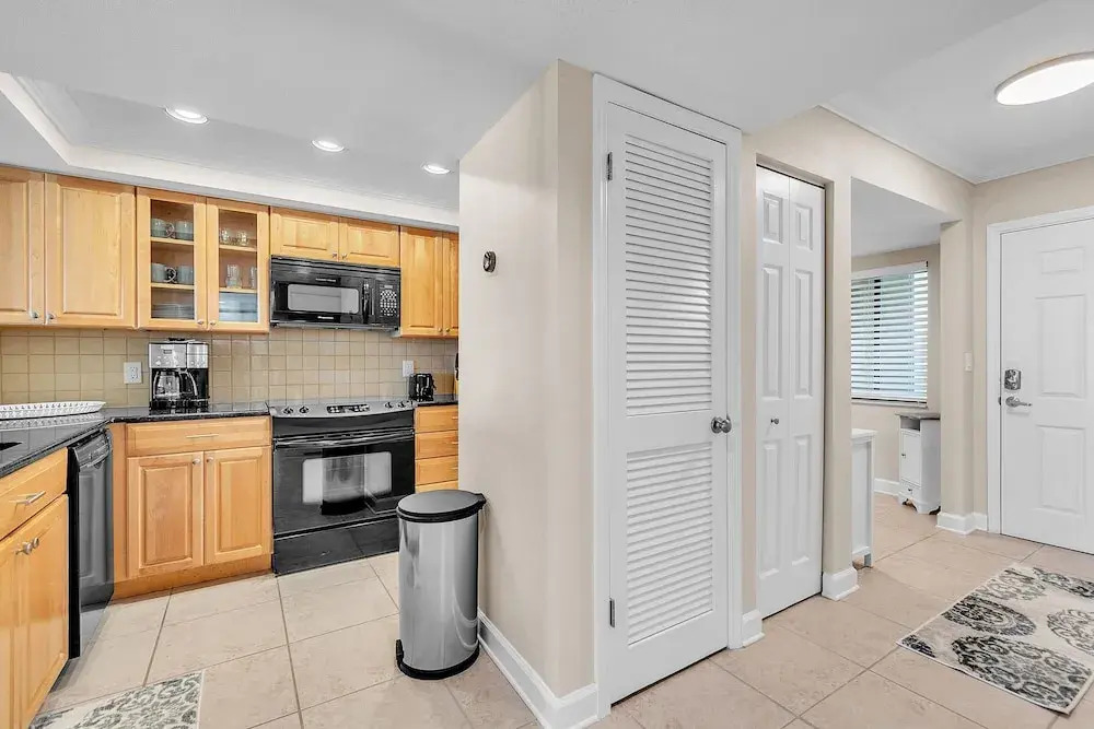 Land's End 11-306 Beach Front - Premier