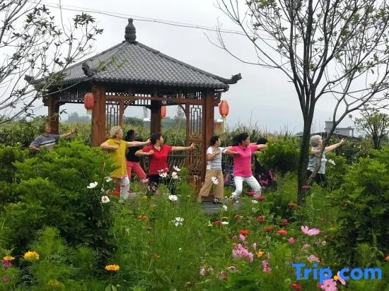Xichang Qionghai Kanglv Family Holiday Health Villa