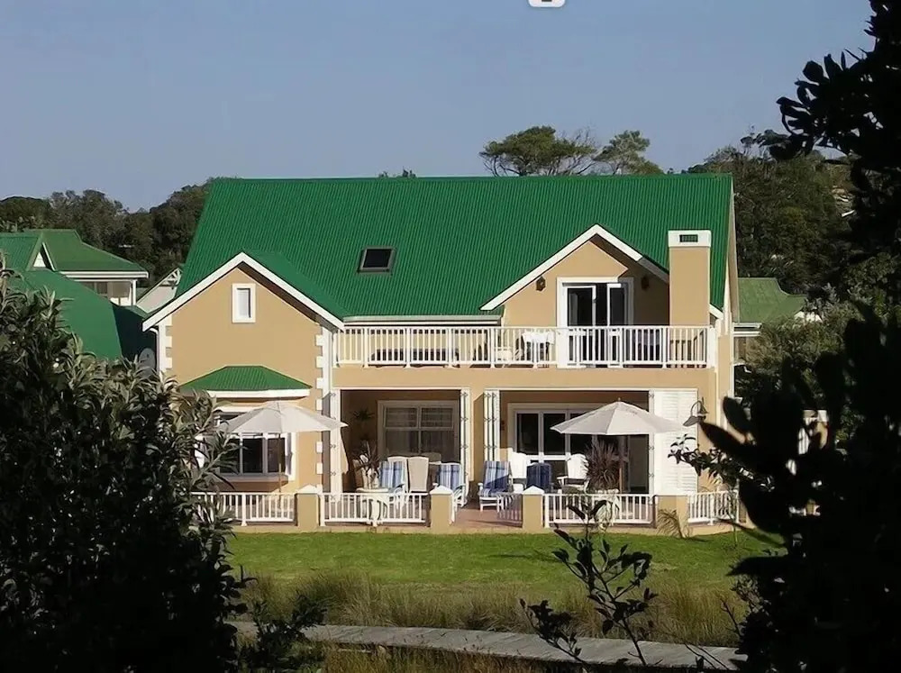 River Club 4258