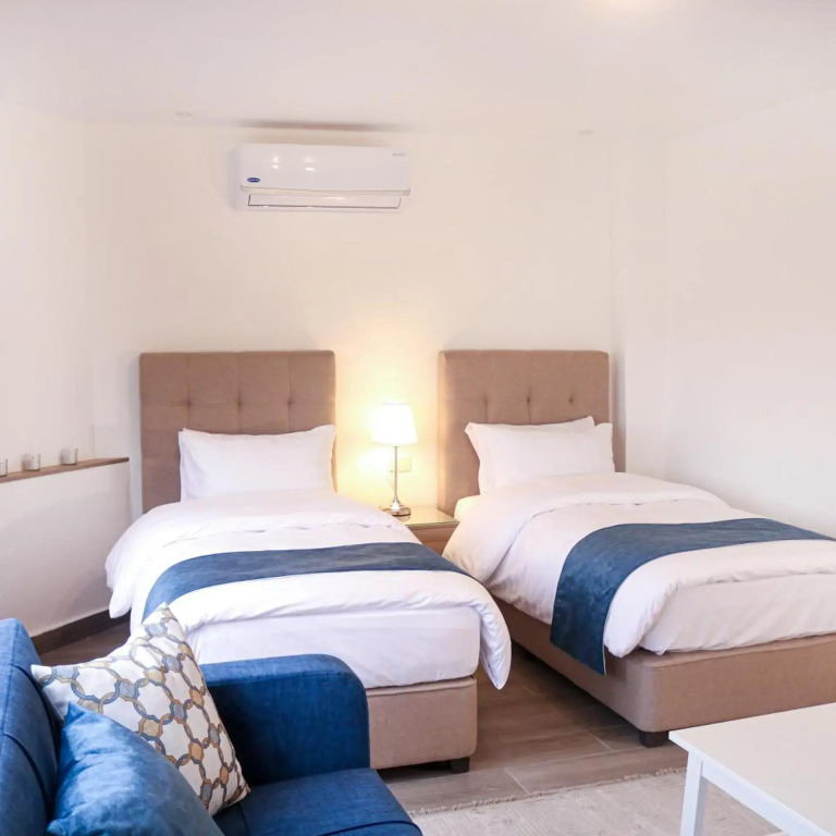 Red Carpet Hotel & Suites