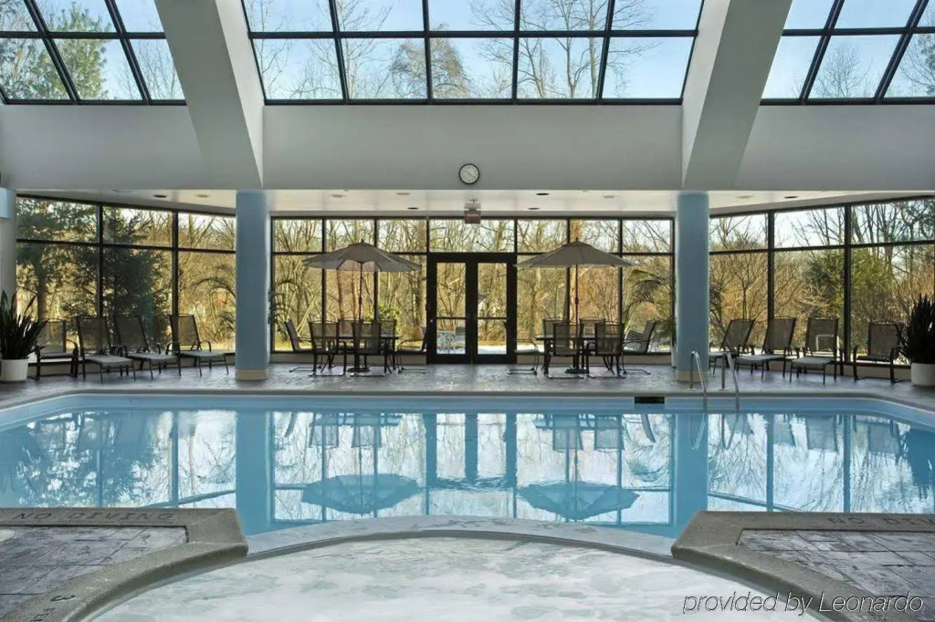 Hilton East Brunswick
