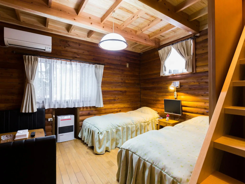 Cottage in Log Cabin