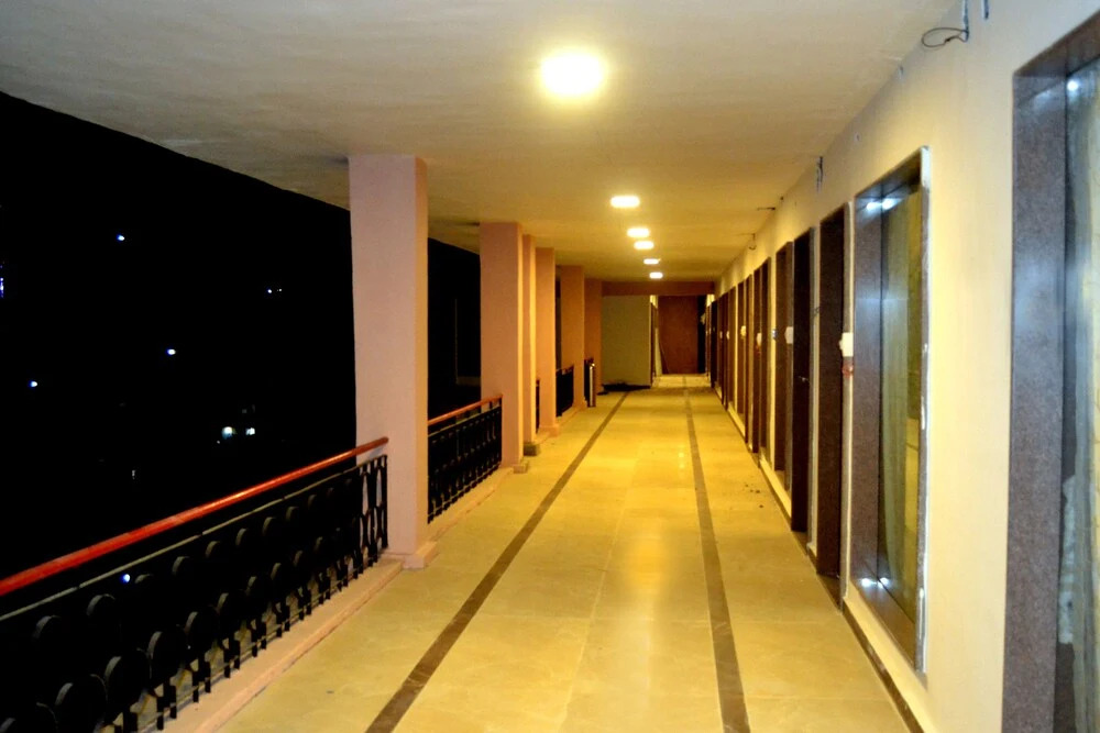 Eminence - Palm Residency