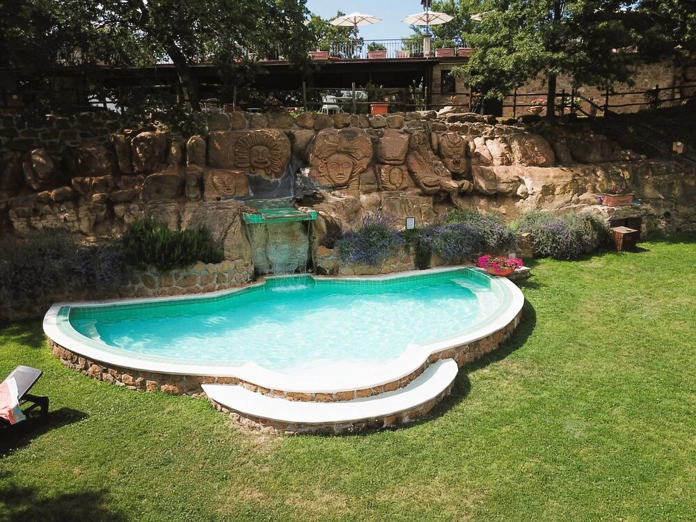 Residence with swimming pool in Sorano
