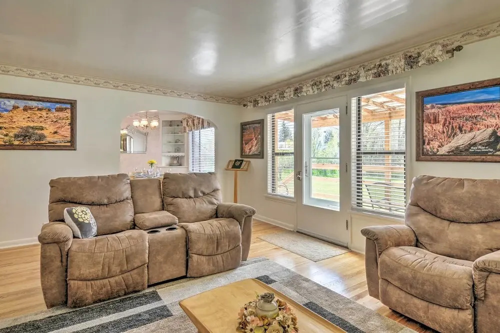 Panguitch Home w/ Patio ~ 24 Mi to Bryce Canyon