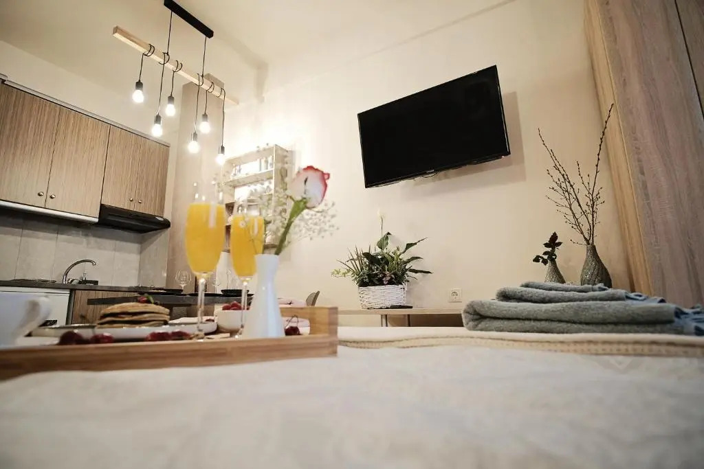 Sunny Suites & Studio