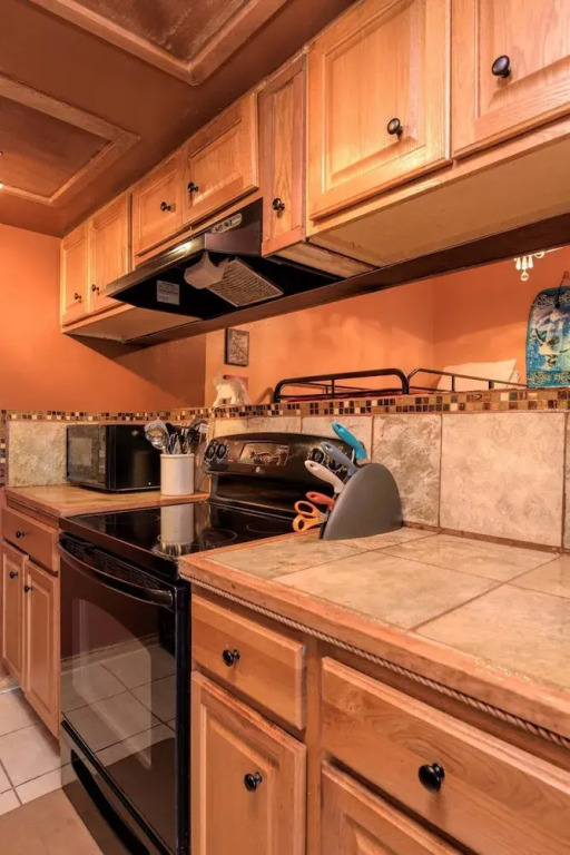 Tiki 337 - Oceanview Condo W/ Pools & Beach Access 1 Bedroom Condo