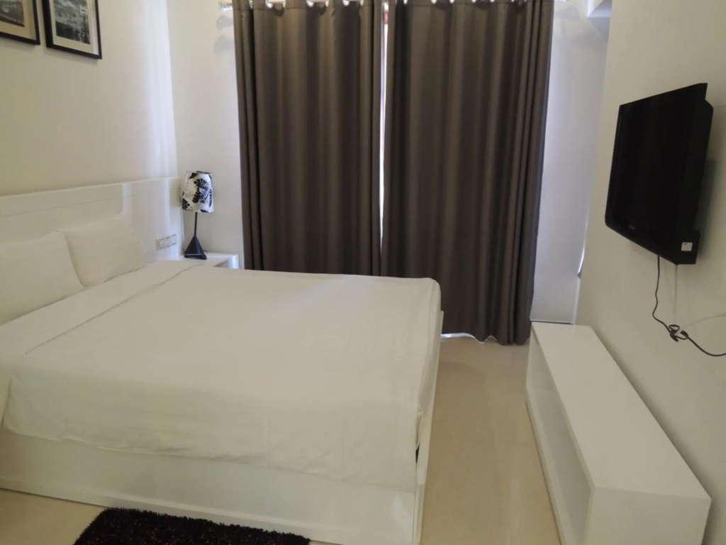 Queen Central Apartment Hotel