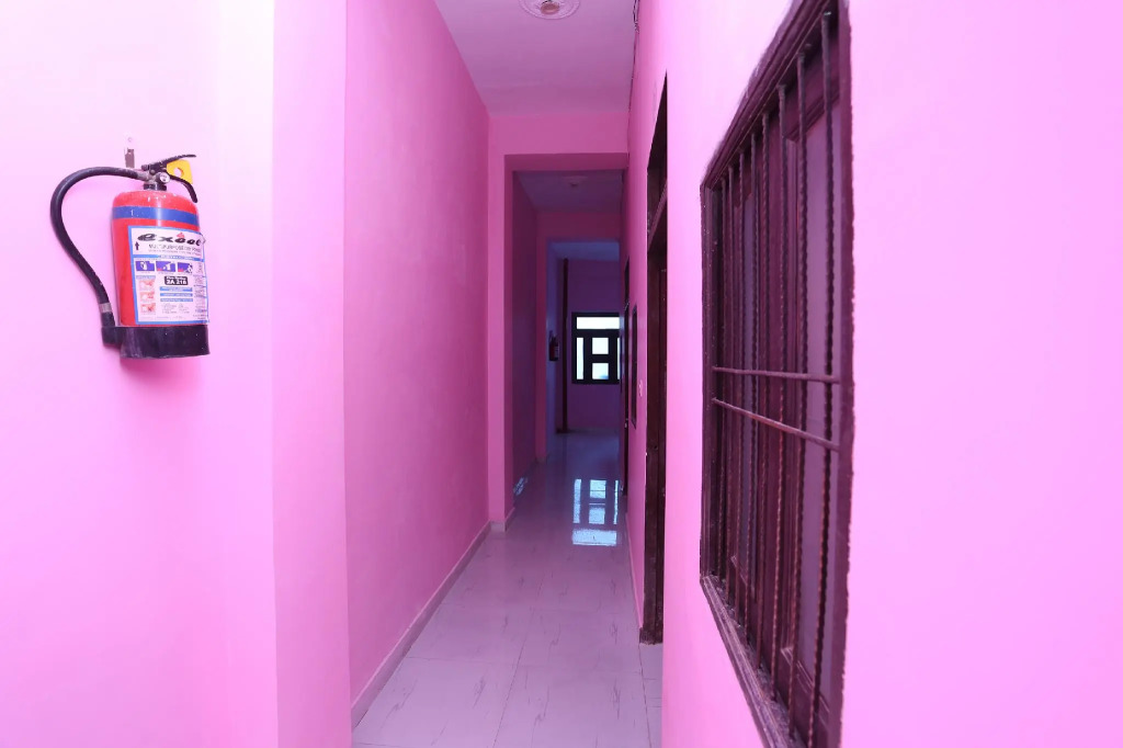 SPOT ON 41214 Om Shiv Palace