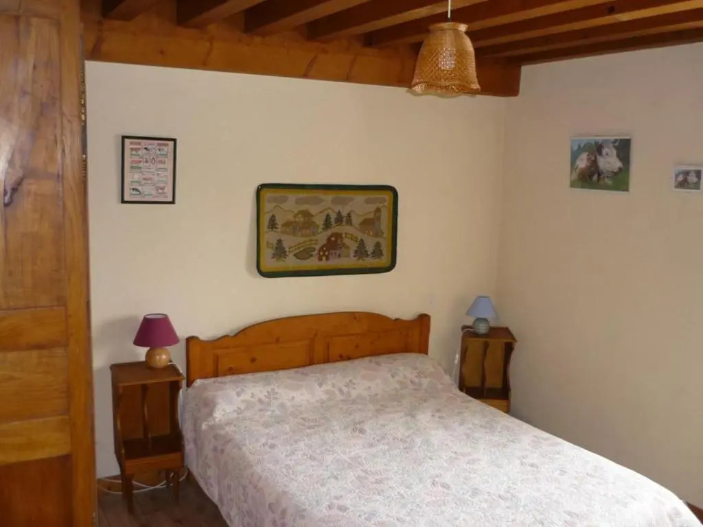 Gîte familial pour 6 pers. avec cheminée à Sauvain - FR-1-496-94