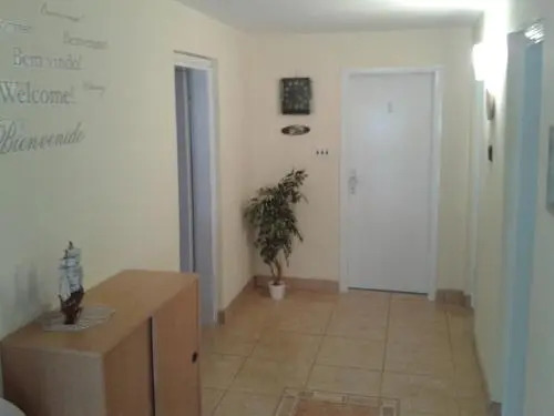 Apartmani Mira
