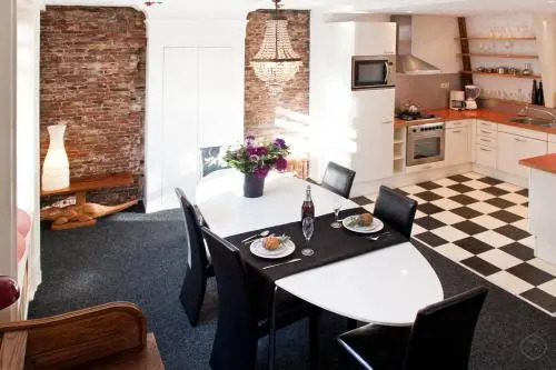 Canal Holiday Apartment