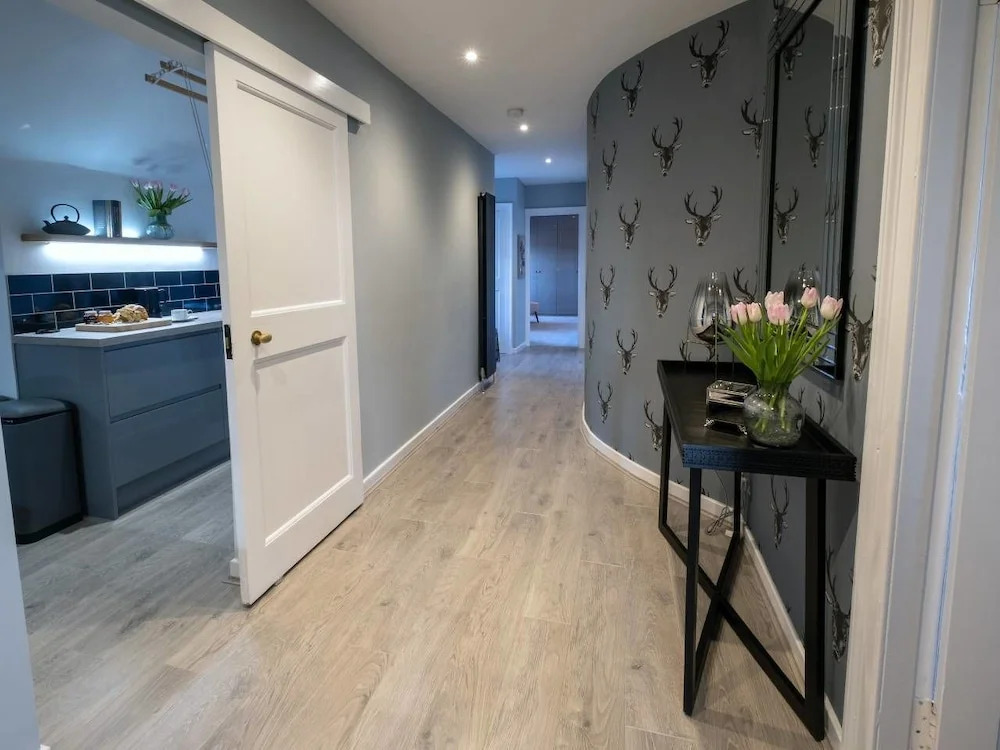Heart of the Old Town 2 Bedroom Luxury Apartment