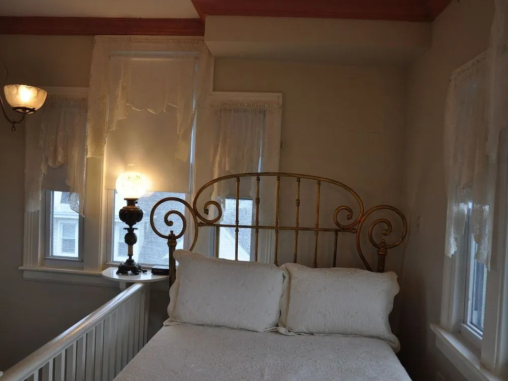 Normandy Inn