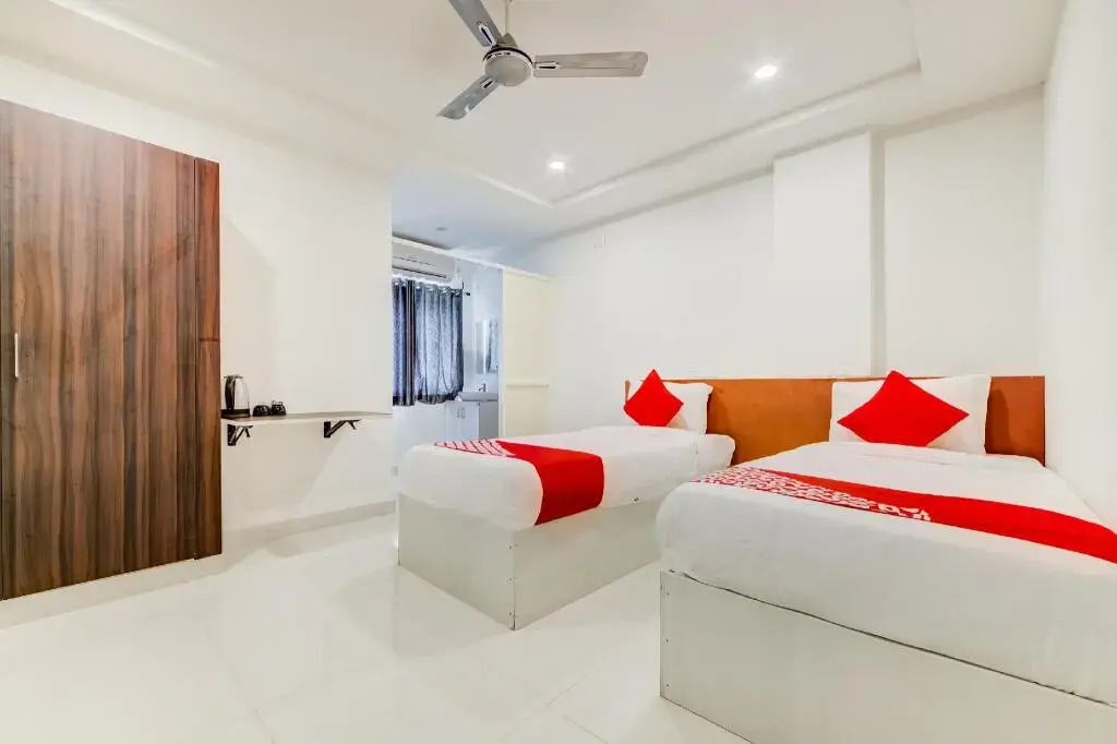 Airport Palace Hotel by OYO Rooms