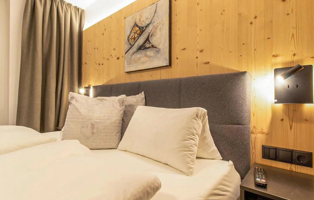 Stunning Apartment in Zams With 2 Bedrooms, Sauna and Wifi