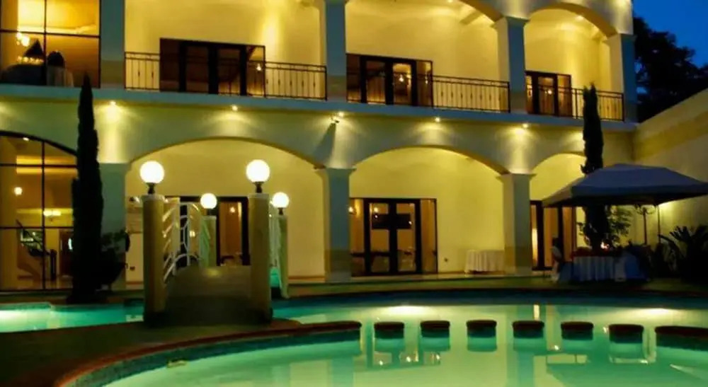 Hotel Ruinas Resort