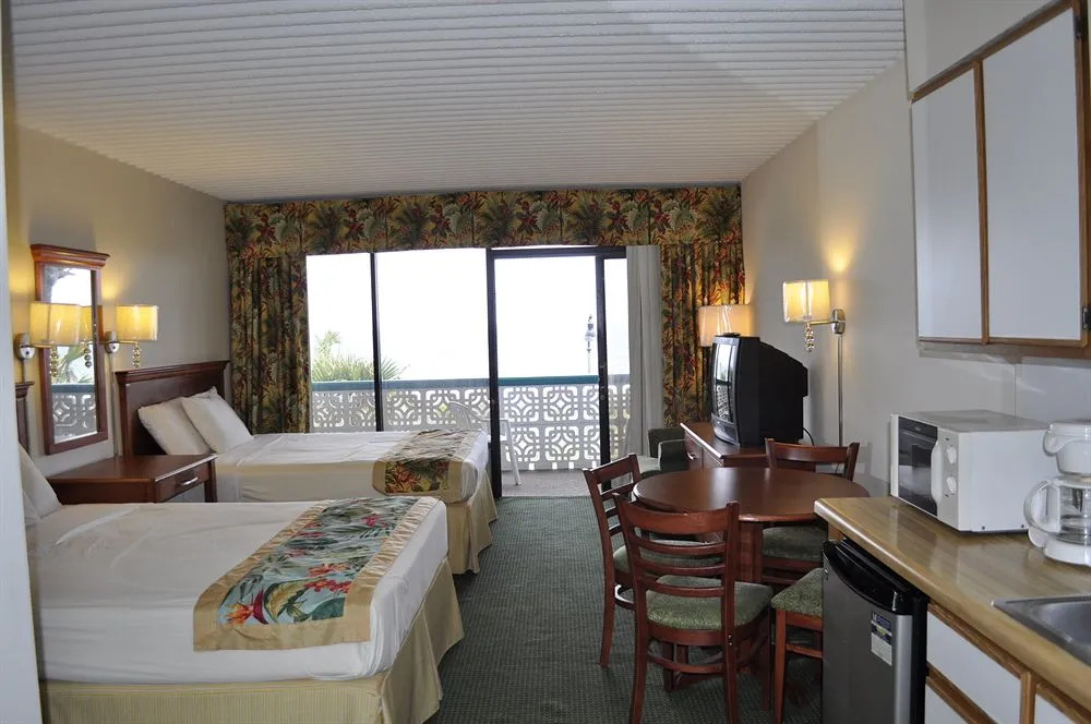 The Diplomat Family Motel