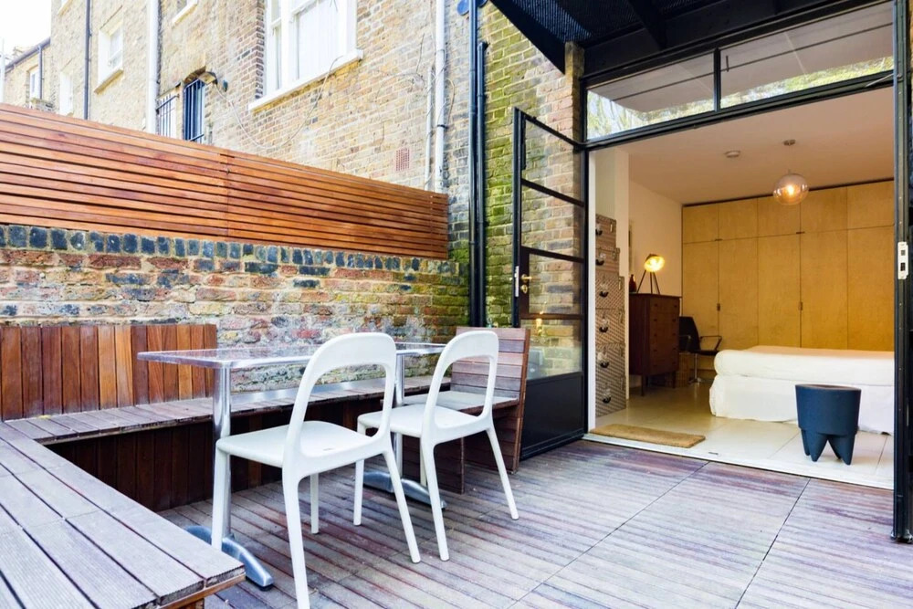 Stylish, Bright Apartment w/ Private Garden