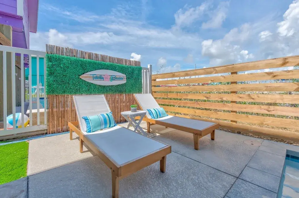Totally Beachin by Avantstay Private Pool Hot Tub Swing Seats Beach Get Away