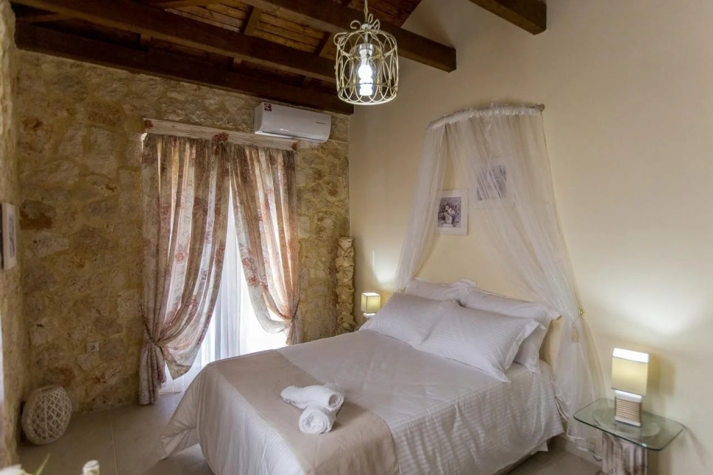 Piedra Villa