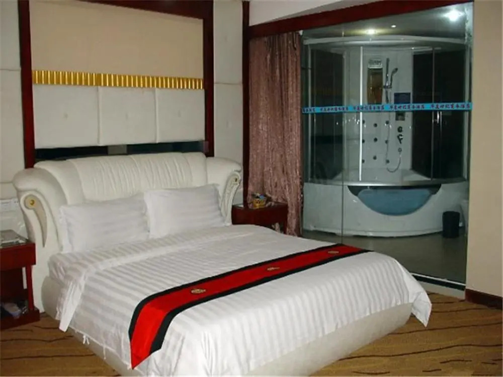 Huaxia Hotel (Zhuhai Doumen Gymnasium Zhongxing South Road)