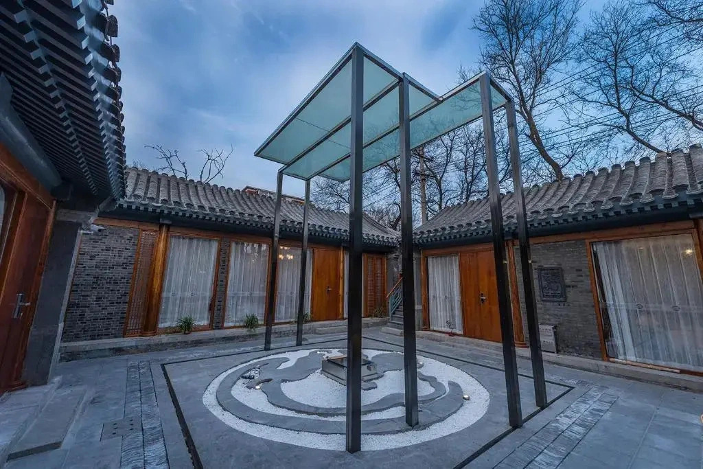 Yiyi Courtyard
