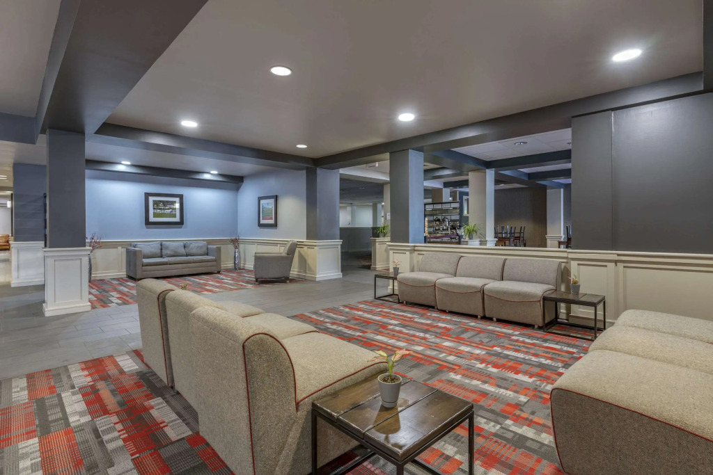 MainStay Suites Lexington I-75