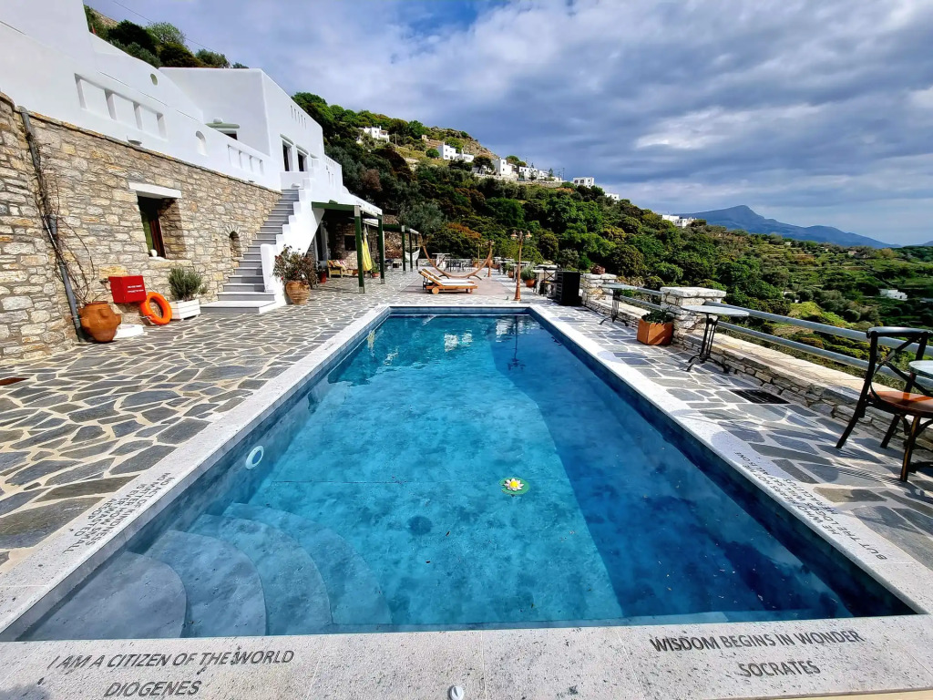 ELAIOLITHOS
