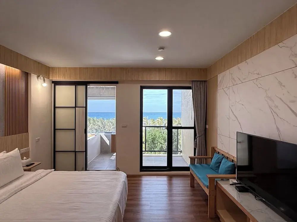 Light Haus Inn