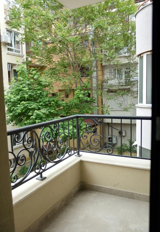 FM Luxury 2-BDR Apartment - Exclusive