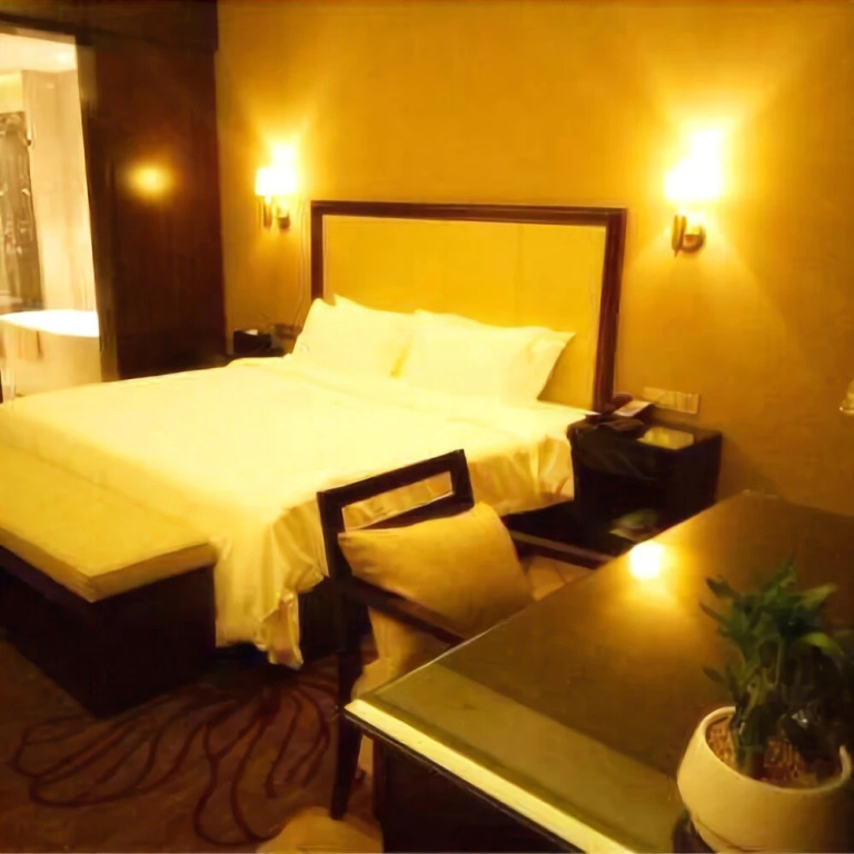 Celebrity vacation Hotel (Guangwushan Scenic Area)
