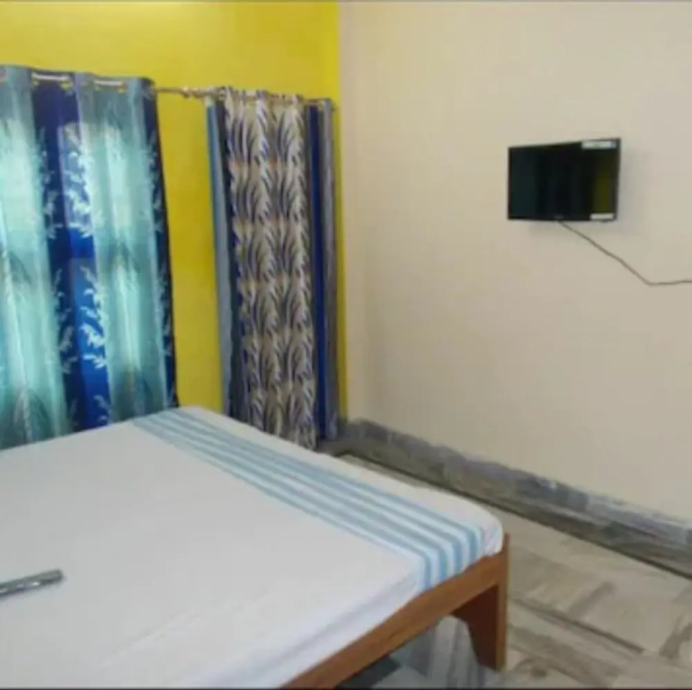 Goroomgo K.S.N. Paying Guest House Varanasi