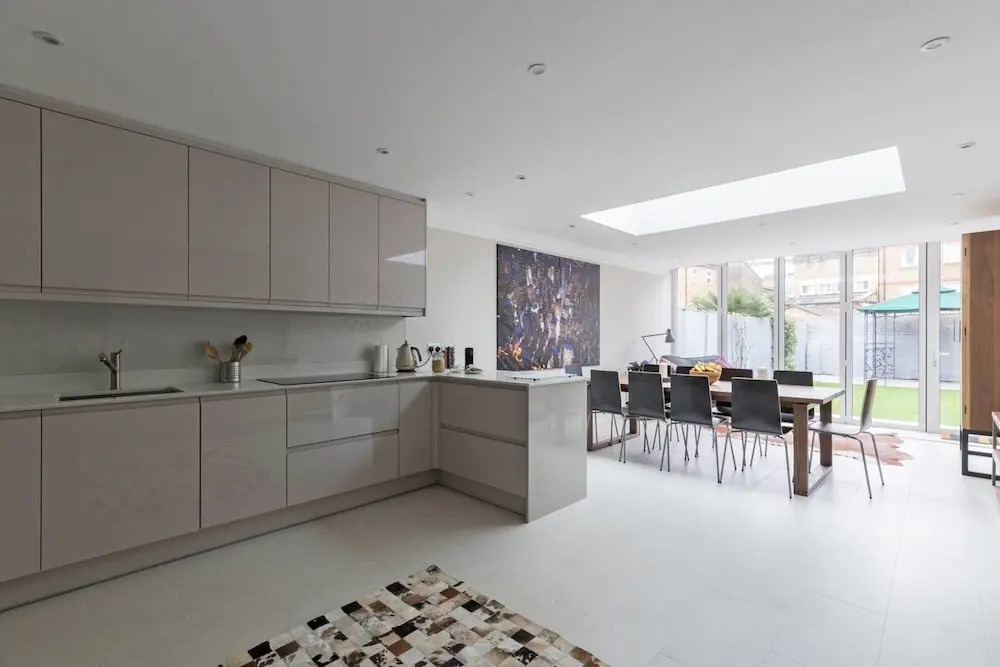 Gorgeous 5 Bed / Sleeps 10 - in Battersea Village