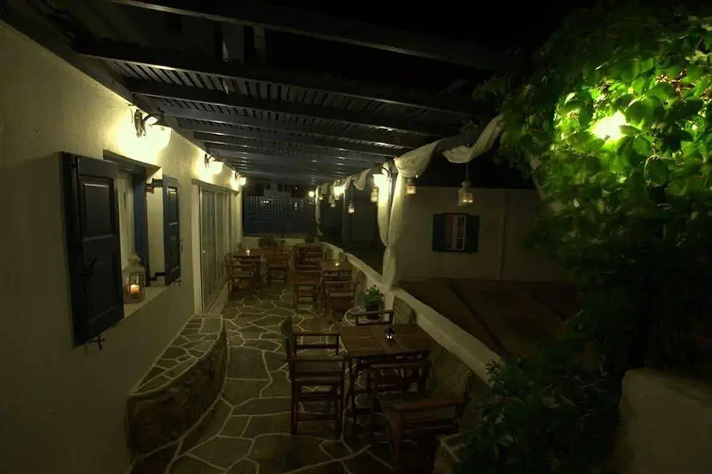 Aphrodite Hotel & Apartments