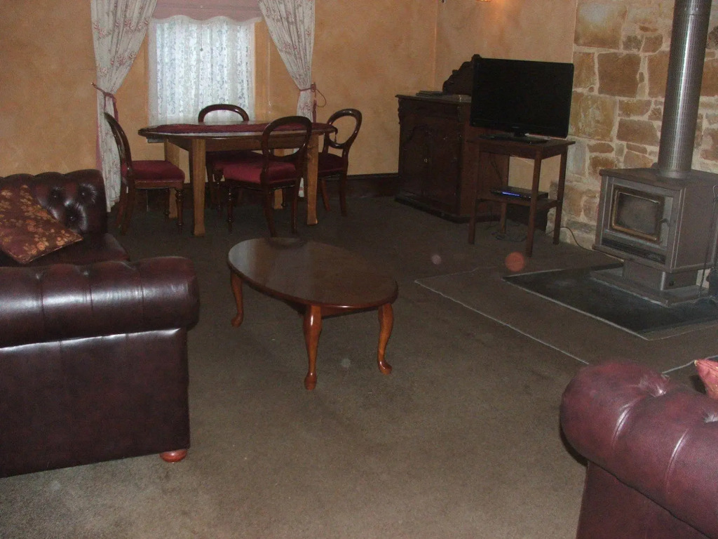 Mintaro Hideaway
