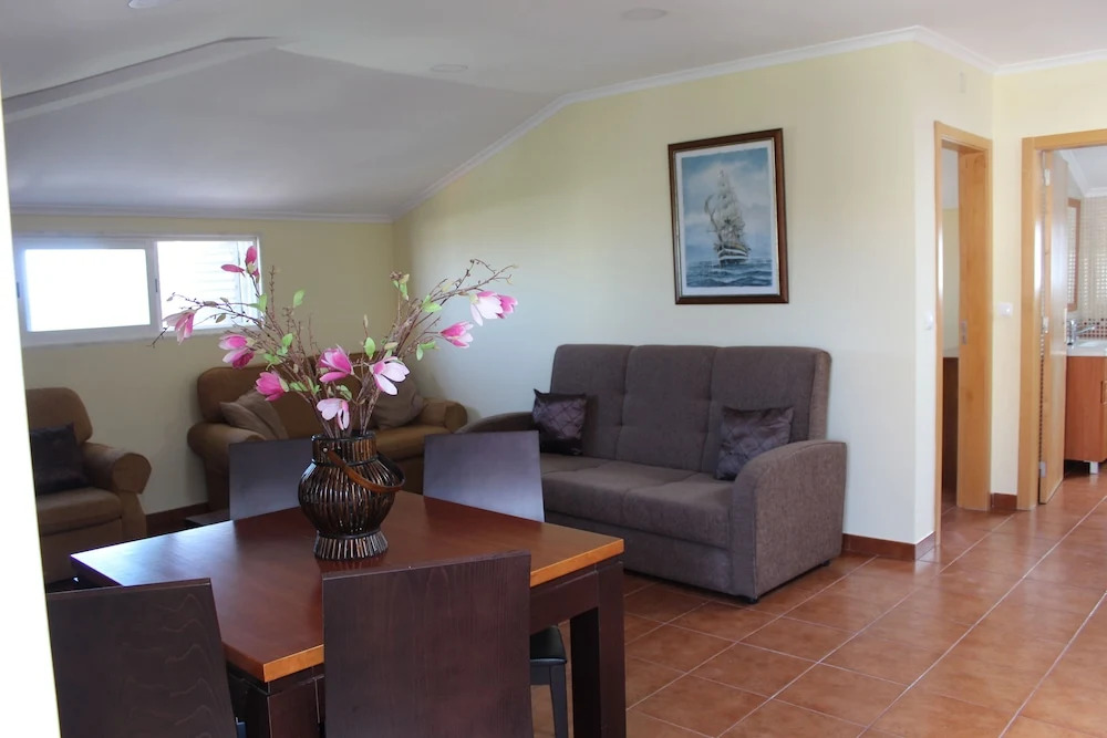 Quiet Villa near River and Nature by Rental4all