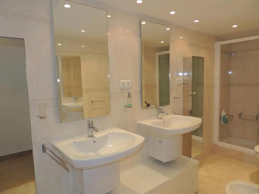 Ole Playa 6A, Beach Front - A pie de Playa, Sea Views - Vistas al Mar, Parking, Puerto Marina