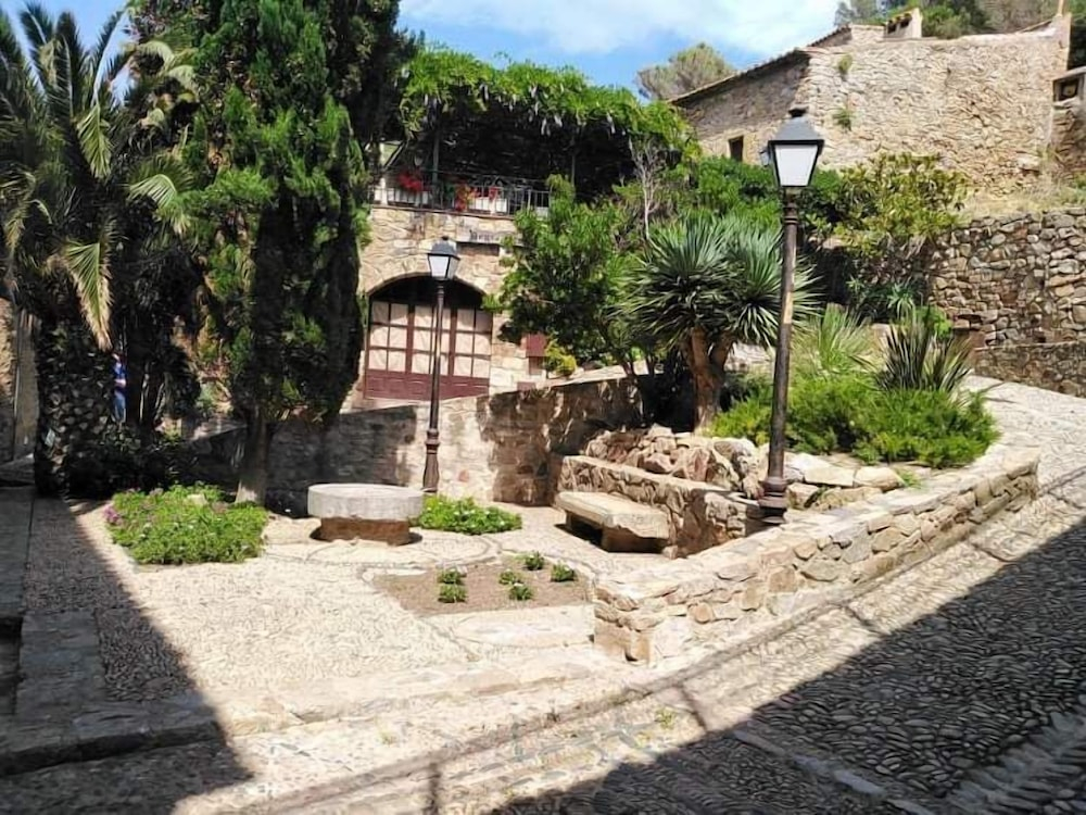 San Jordi Tossa de Mar