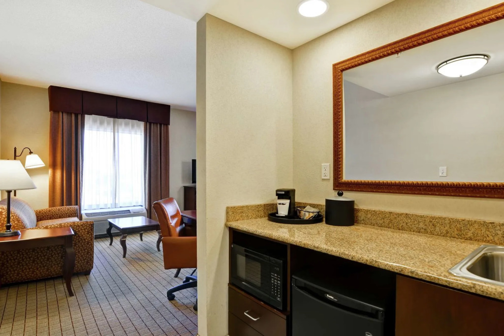 Hampton Inn and Suites Peoria at Grand Prairie