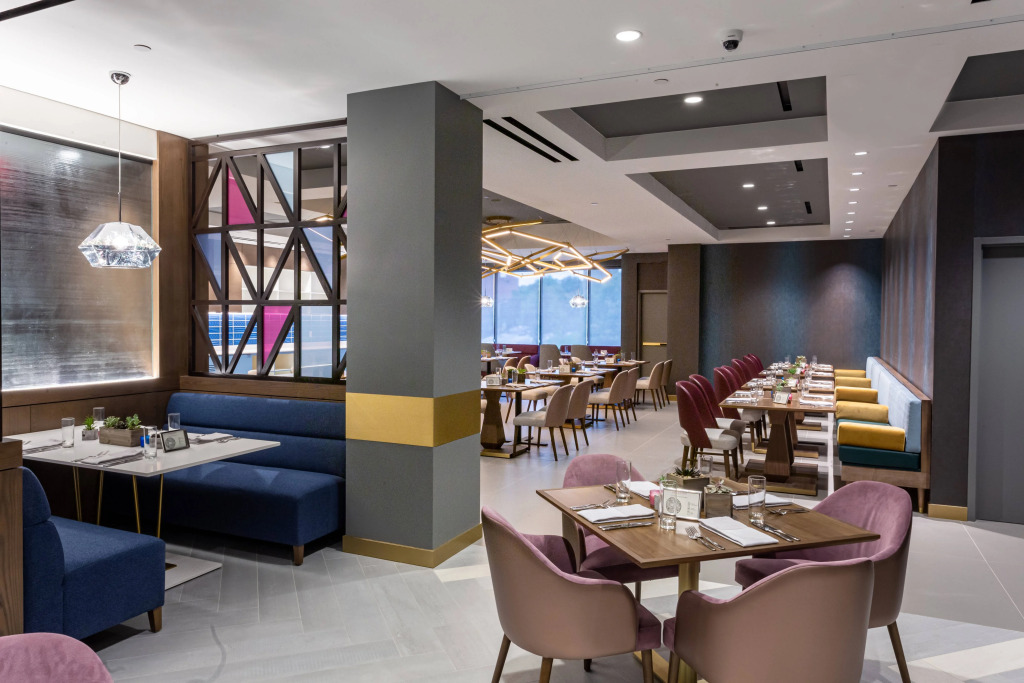 Отель Hyatt Regency Paris Etoile