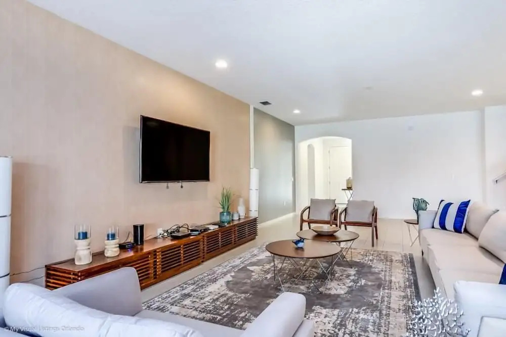 7013ows 14 Bed 14 Bedroom Home