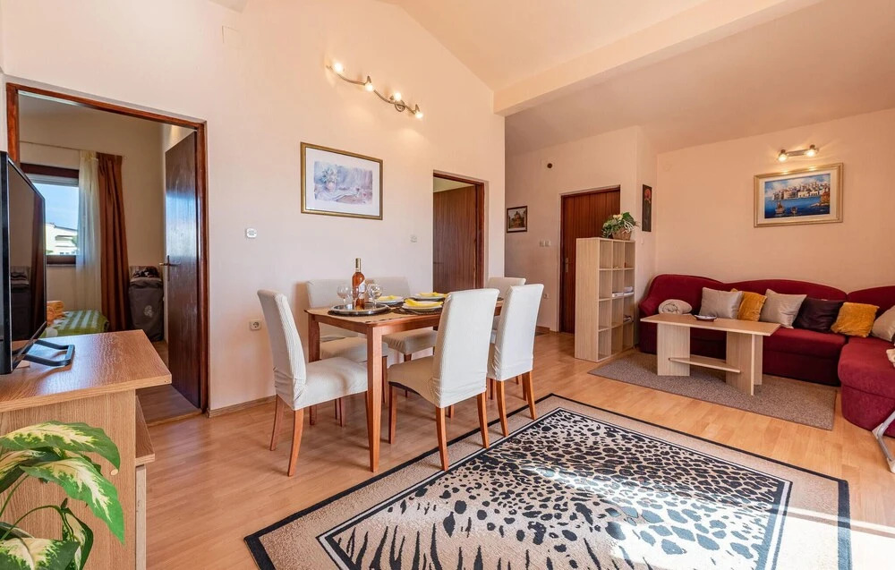 Stunning Apartment in Vir With Wifi and 2 Bedrooms