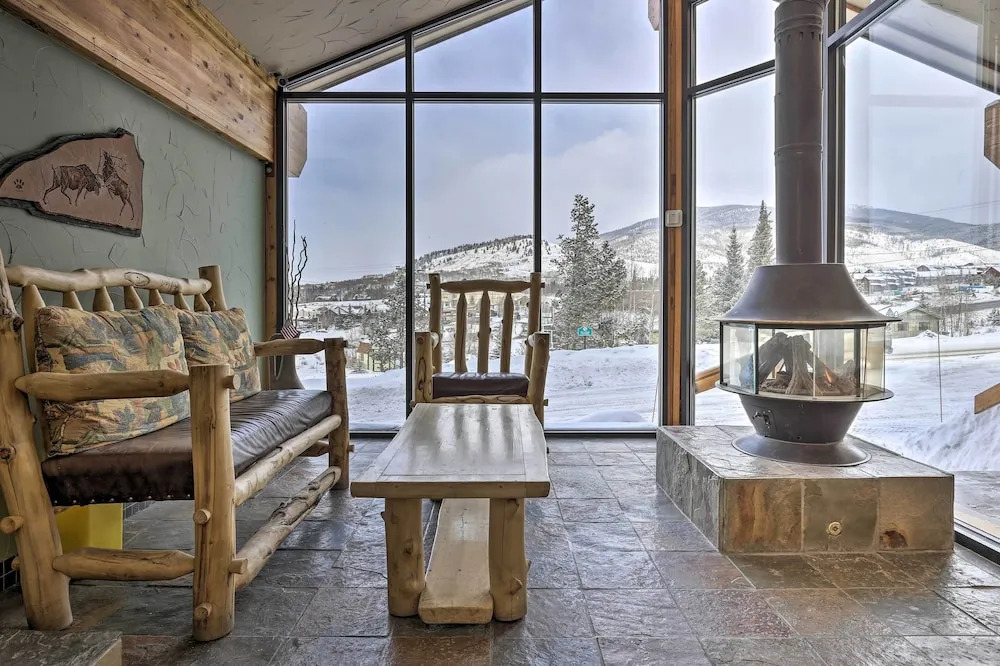 Mtn Views, Ground Floor: Rec Path and Lake Access