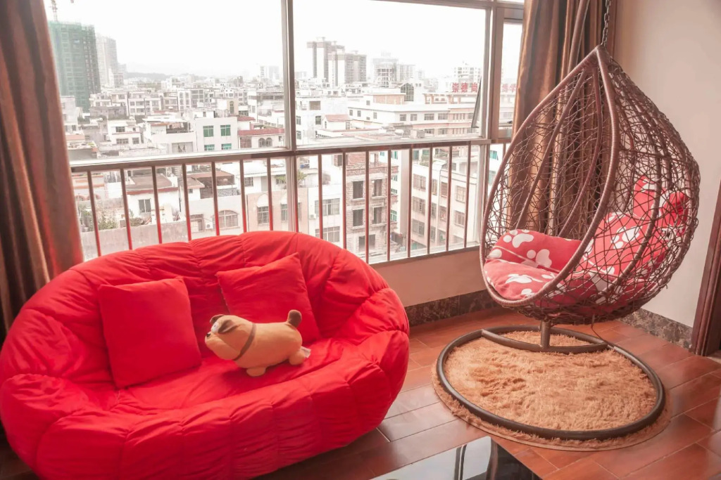 Huatian Holiday Hotel (Xinyuan International Plaza store)