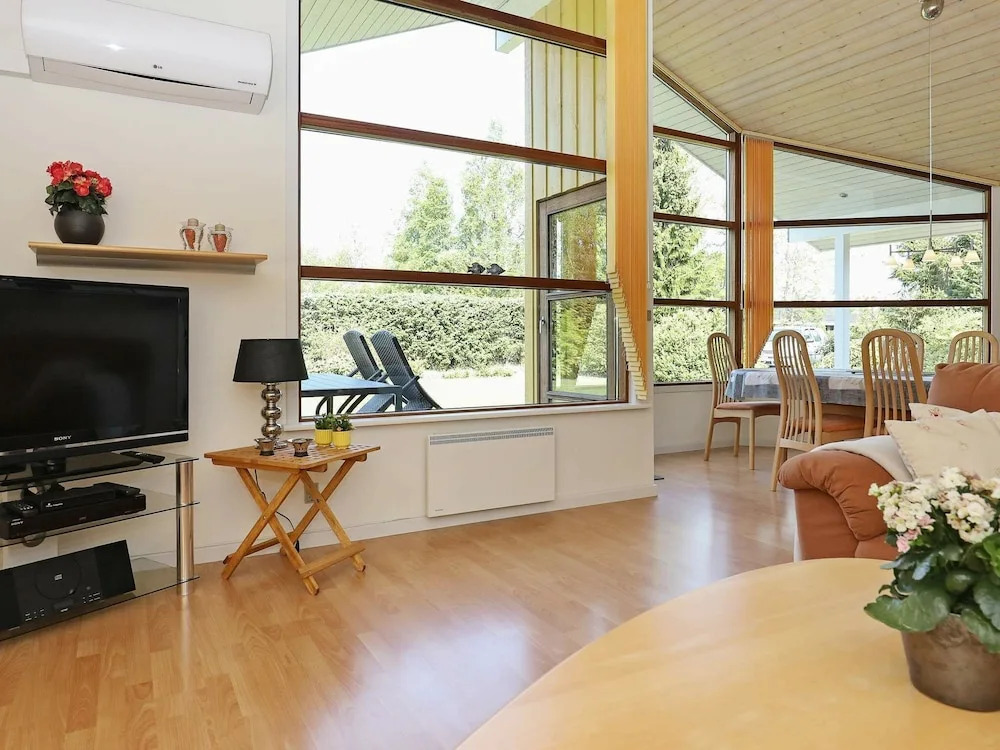 Luxurious Holiday Home Near Hals With Whirlpool