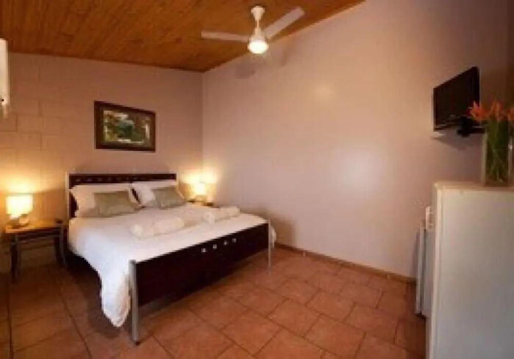 Dougies Backpackers Resort